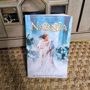 The Chronicles of Narnia by C.S. Lewis - White Cover Edition